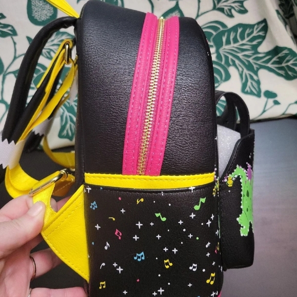 2022 Disney Main Street Electrical Parade Loungefly - Glow in the dark - Picture 6 of 6